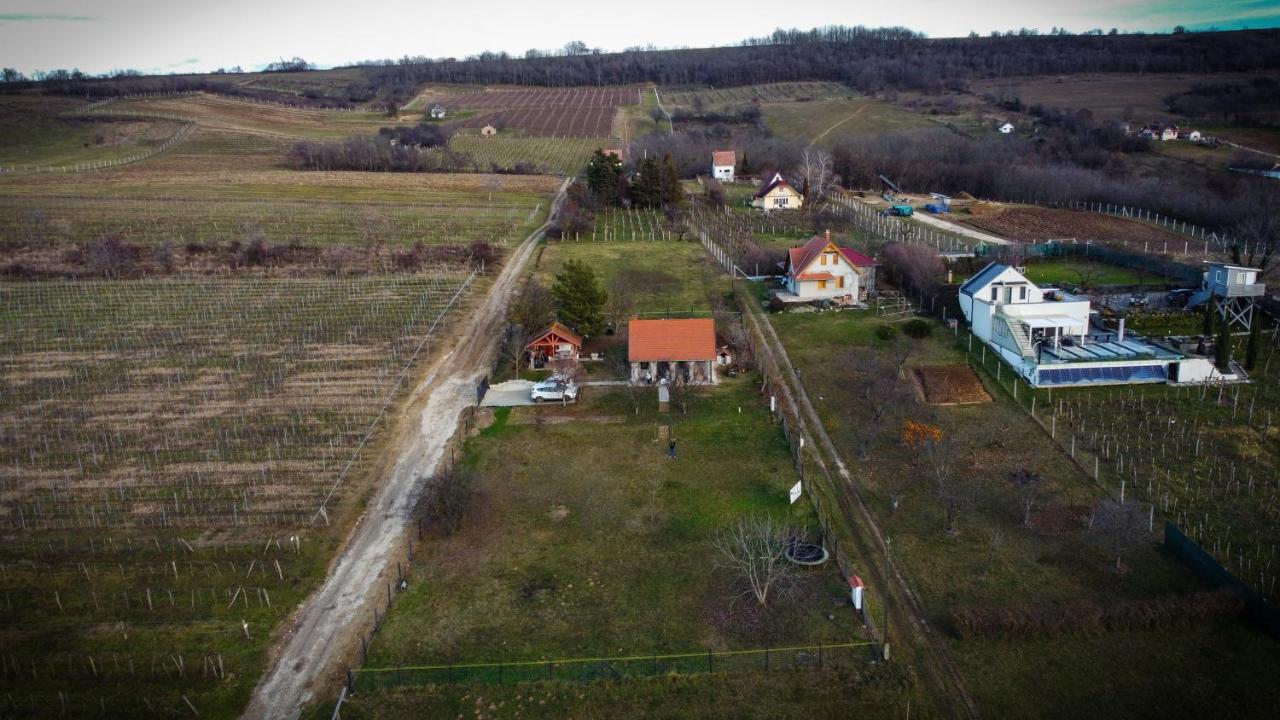 Völgyhíd Village Balaton Kőröshegy Exterior foto