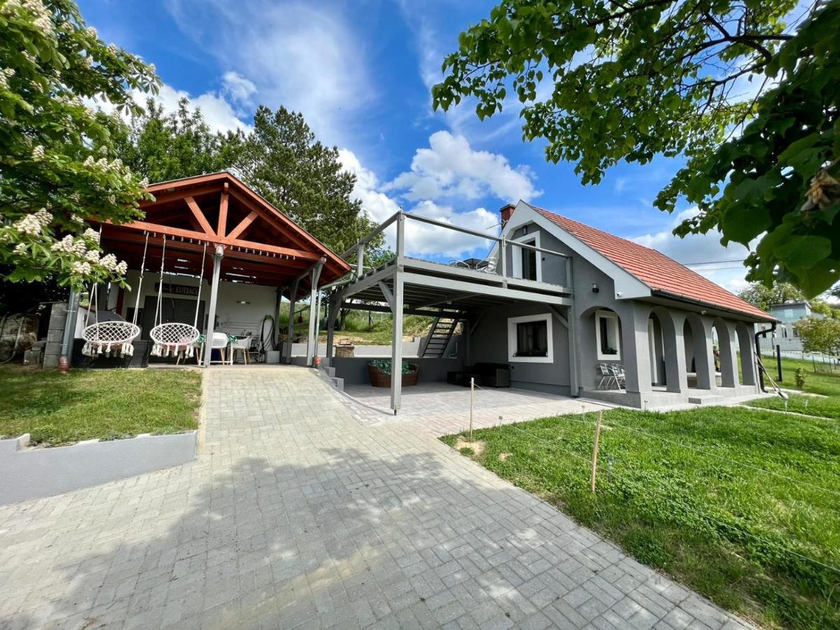 Völgyhíd Village Balaton Kőröshegy Exterior foto